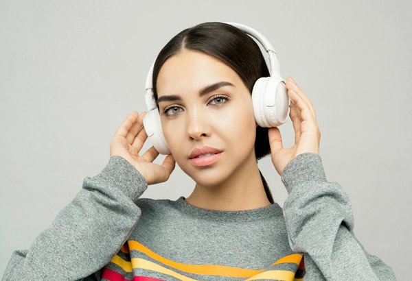 Come posso abituare un coniglio nano a usare la lettiera?