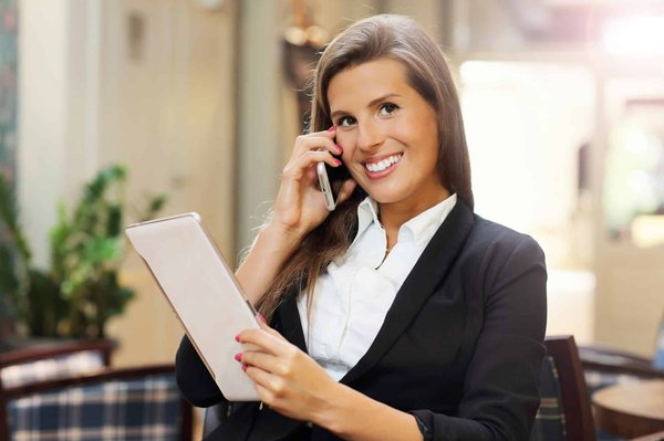 Quali sono le strategie per negoziare il rinnovo di un contratto di locazione in una zona centrale di Napoli?